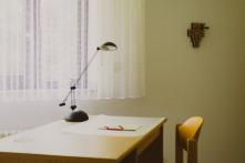 Schreibtisch im Gästezimmer | © Chrsitina Sobiraj